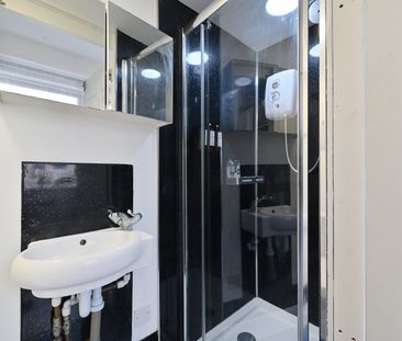 Castletown Road, West Kensington - Photo 5