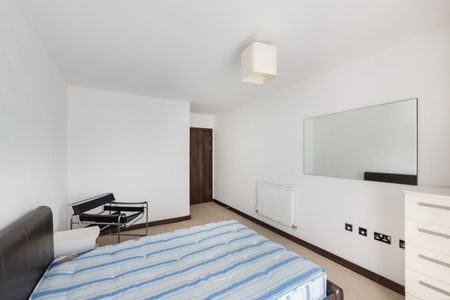 Bridges Court Road, London, SW11 - Photo 4