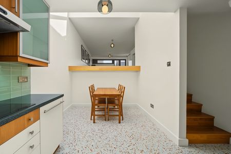 2 Bed Maisonette, Mansfield Road, NW3 - Photo 3