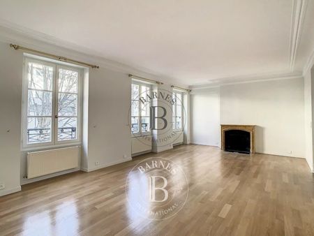 Tout savoir sur cet appartement dans le quartier Elysées-Madeleine, à Paris 8ème - Photo 3