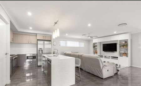 9 Gibson Street, Mango Hill QLD 4509 - House For Rent - $820 | Domain - Photo 4