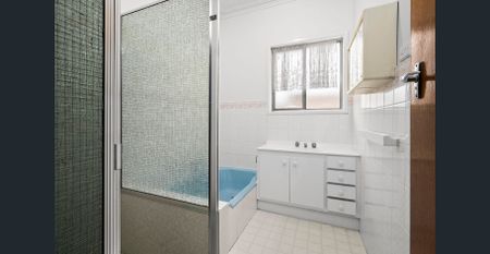 Three Bedroom Home - Large Corner Block - Photo 5