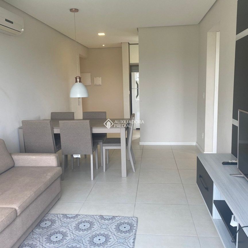 Apartamento com 1 quarto e 65m² para alugar em Centro, Gramado. - Photo 1