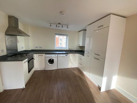2 bedroom flat to rent - Photo 4