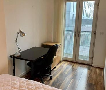 2 bedroom flat share to rent - Photo 5
