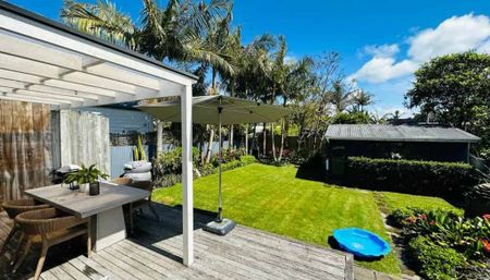 Indoor to outdoor oasis - Photo 3