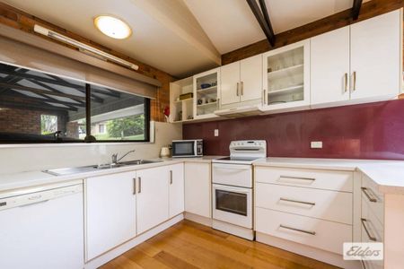 HIGH ON THE HILL - 4 BEDROOMS, 2 BATHROOMS - Photo 5