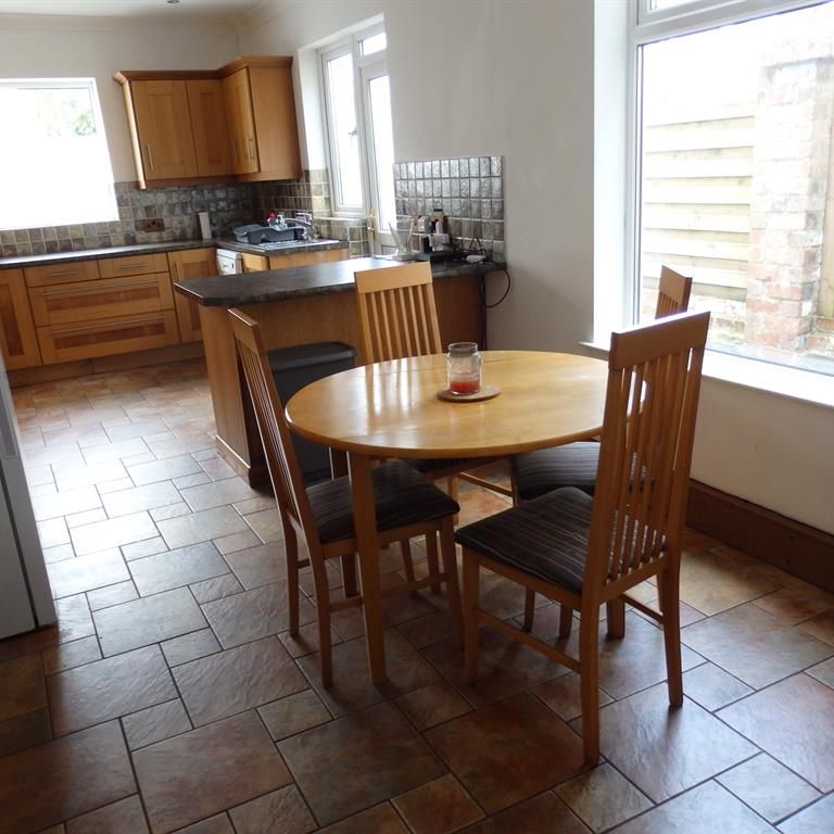 Australia Road Cardiff, CF14 3DB - Rent £2,100pcm Bills included - Photo 1