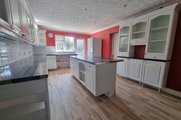 4 bedroom detached house to rent - Photo 1