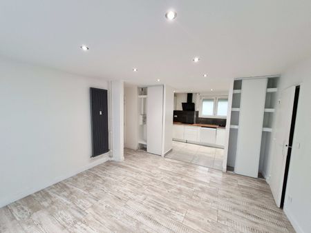 Location Appartement 2 pièces 47m² TOURCOING 59200 - Photo 2