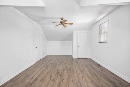 For Lease - 1 Grovepark Street, Richmond Hill, Ontario - Photo 5