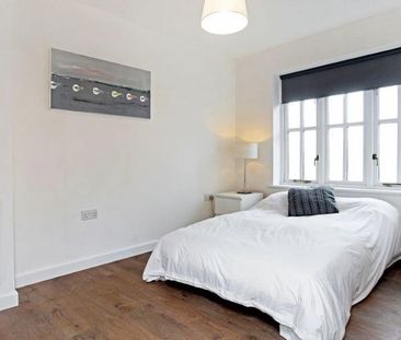 Chapel Lane, Milford, Godalming, Surrey, GU8 - Photo 5