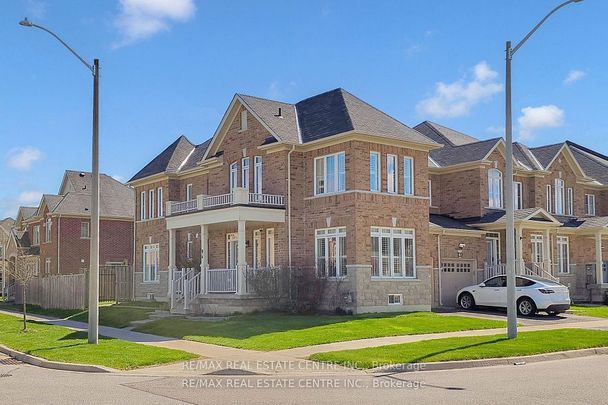 For Lease - 84 Betony Drive, Richmond Hill, Ontario - Photo 1