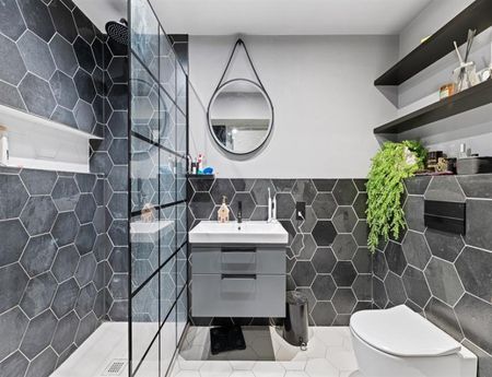 2 Bedroom Apartment To Let - Photo 3