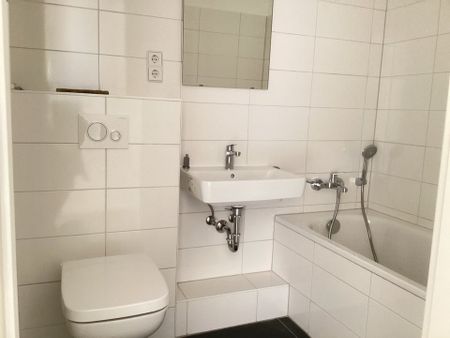 Willkommen Zuhause: praktische 2-Zimmer-Wohnung mit freiem Blick vom Balkon! - Photo 3