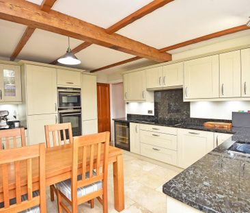 4 bedroom barn conversion to rent - Photo 3