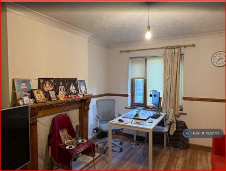 2 bedroom semi-detached house to rent - Photo 2