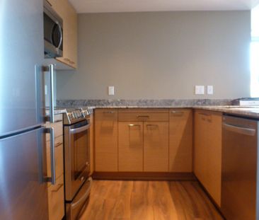 None in North Vancouver, BC - Photo 5