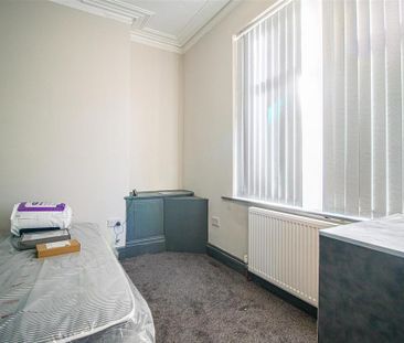 4 bedroom terraced house to rent - Photo 6