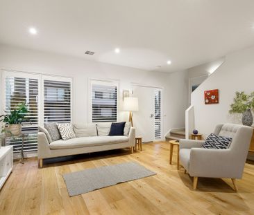 16 Monterey Drive, Cheltenham, VIC, 3192 - Photo 1