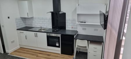 Studio to rent - Photo 4