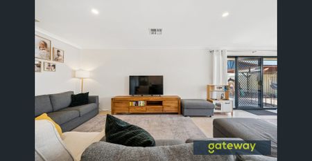 FABULOUS NEIGHBOURHOOD - Photo 4