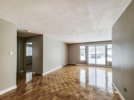 Belsyde Village Apartments - ALL INCLUSIVE - Photo 1