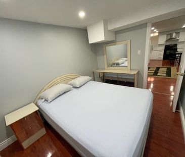 For Lease - 340 Bristol Road Unit# Lower Level, Mississauga, Ontario - Photo 3