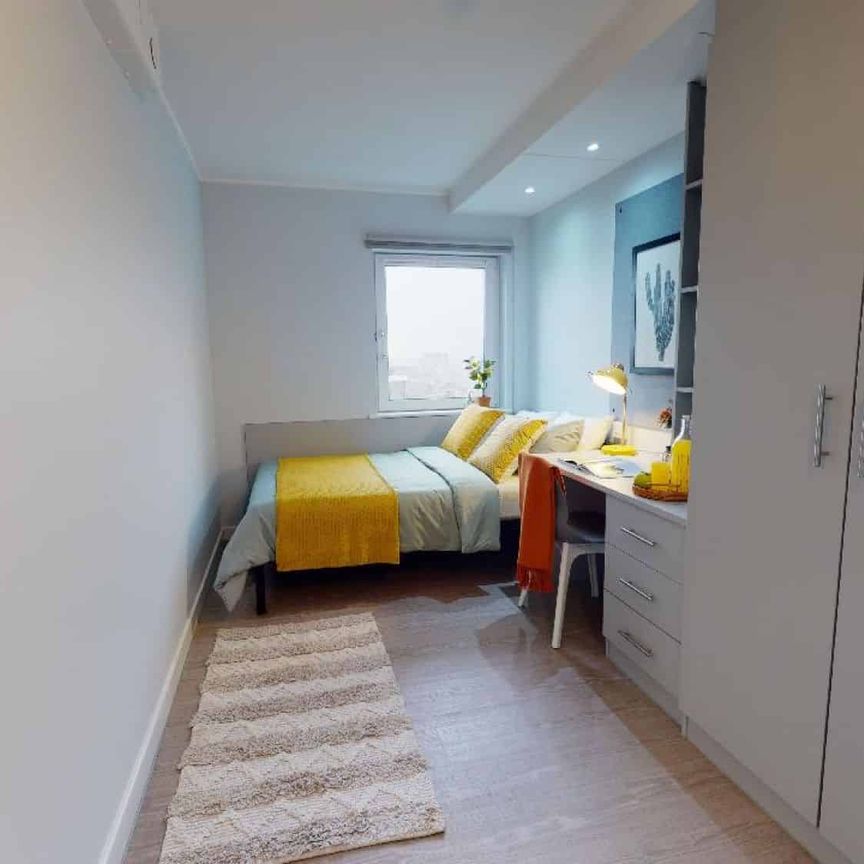 Silver En Suite - Photo 1