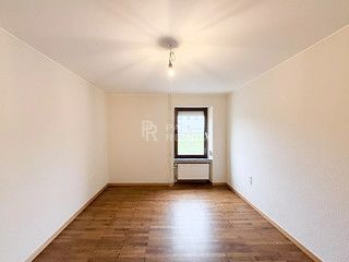 Haus 4 Zimmer zu vermieten in Gruemmelscheid - Photo 4