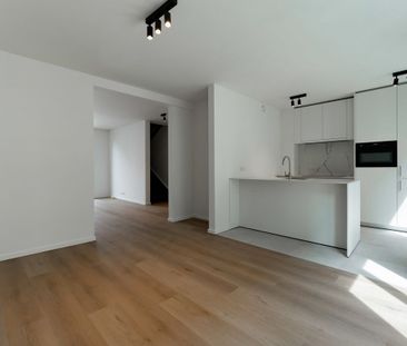 Duplex te huur in Brussel voor € 1.950 met 2 slaapkamers - foto 2