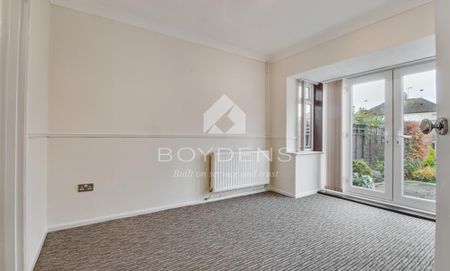 Dove Crescent, Harwich - Photo 2