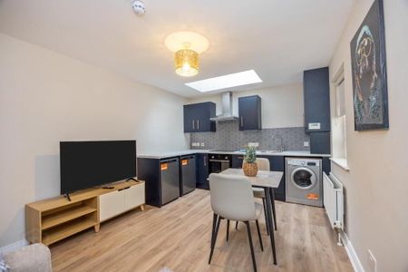 Apt 2, 27 Camden Street, Belfast, BT9 6AT - Photo 3