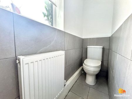 3 bedroom terraced house to rent - Photo 5