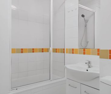 One Bedroom Twin share - Photo 6