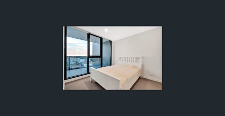 MODERN 2- BEDROOM APARTMENT WITH STUNNING BAY VIEWS + WHITE GOODS - Photo 4