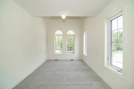 Condo Townhouse For Lease | E9014239 - Photo 5