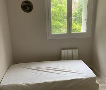 Location Appartement 4 pièces 75m² CHERBOURG-EN-COTENTIN 50100 - Photo 6