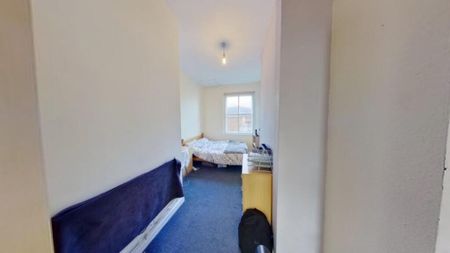 6 bedroom flat to rent - Photo 3