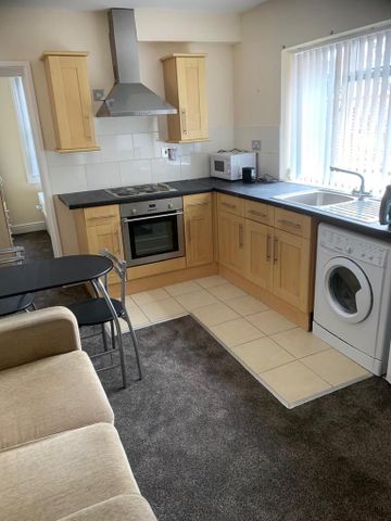 1 bedroom flat to rent - Photo 4