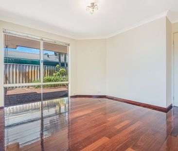 22 TRITONIA RISE, Thornlie WA 6108 - House For Rent | Domain - Photo 5