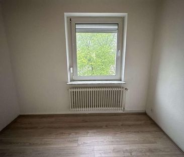 Gepflegte drei Zimmer Wohnung mit Garten zu vermieten! - Photo 2