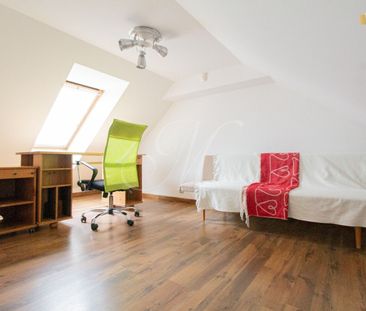 Kompletne zrekonštruovaný rodinný dom v tichej lokalite - Photo 4