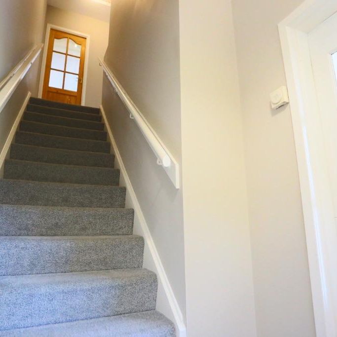 2 bedroom terraced house to rent - Photo 1