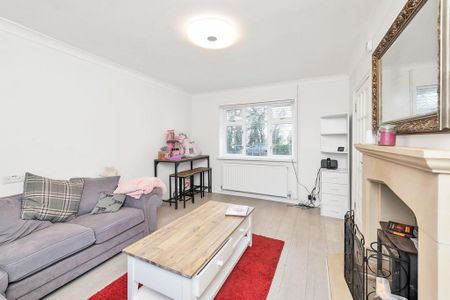 3 bedroom end of terrace house to rent - Photo 3