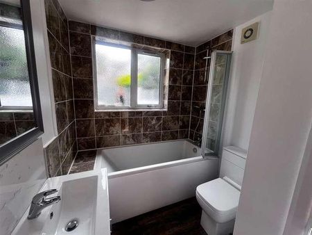 Boulton Road, Southsea, PO5 - Photo 5