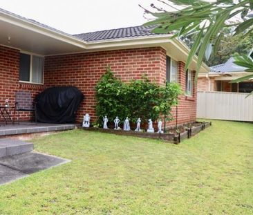 1/2 Marquis Close, Valentine NSW 2280 - Photo 1