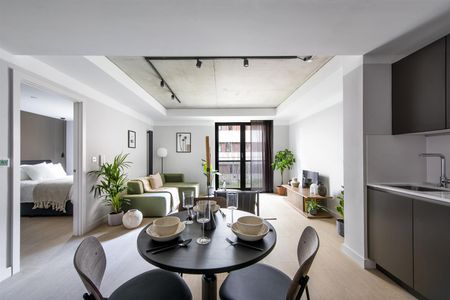 Kampus, Piccadilly - Photo 2