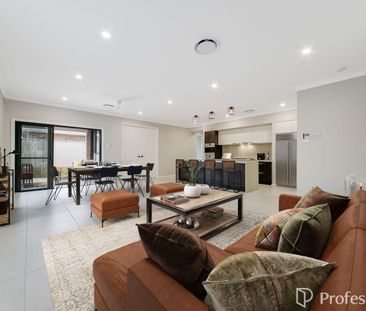 Spacious, Modern & Stylish - Photo 2