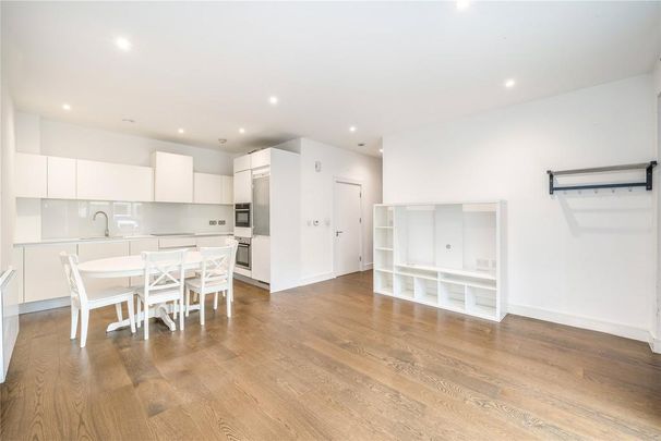 3 bedroom apartment to rent - Photo 1